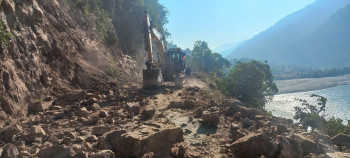 भूकम्पपछि अवरुद्ध बनेका सडक सञ्चालनमा आइसके : मन्त्री ज्वाला