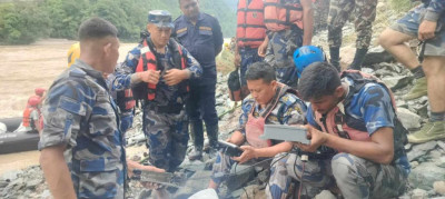 त्रिशूलीमा बेपत्ता बस र यात्रुहरुको वाटर ड्रोनमार्फत खोजी